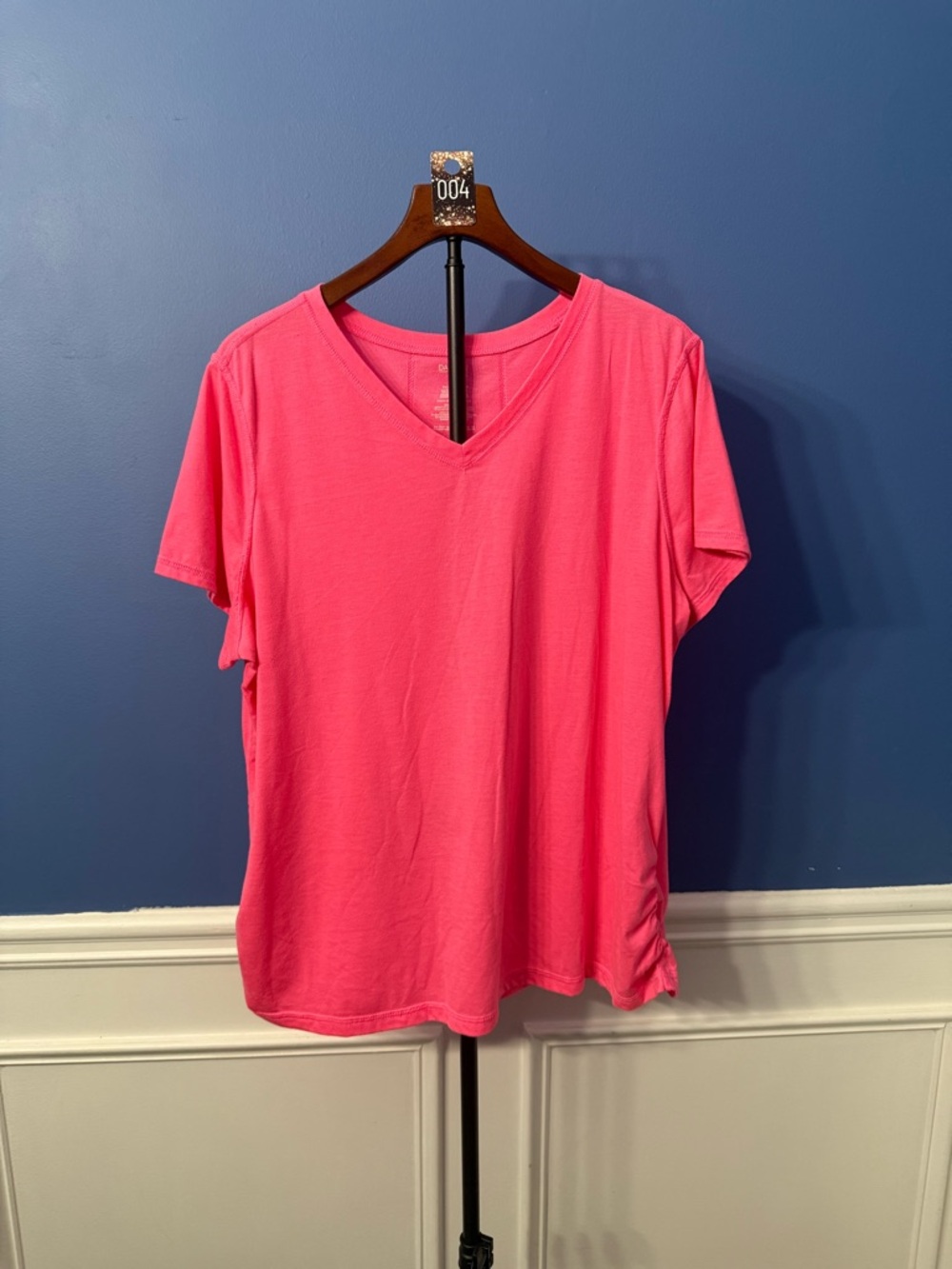 Danskin Now Women's V-Neck Tee - Bright Pink